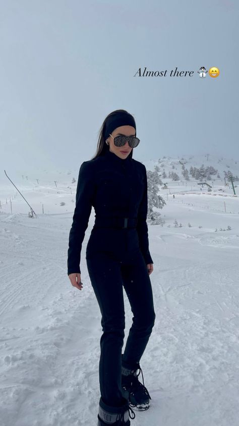 Ski Trip Outfit, Ski Outfits, Winter Instagram, Hair Streaks, Trip Outfits, Japan Trip, Almost There, Adventure Gear, Skiing Outfit