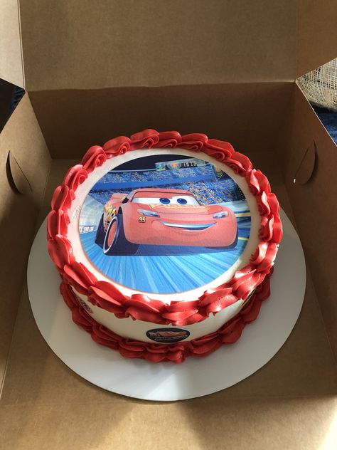 Lightning Mcqueen Cake Ideas, Lightening Mcqueen Cakes, Pastel Rayo Mcqueen, Cake Mcqueen, Pastel Cars, Lighting Mcqueen Cake, F1 Cake, Mcqueen Car Cake, Lightning Mcqueen Birthday Cake