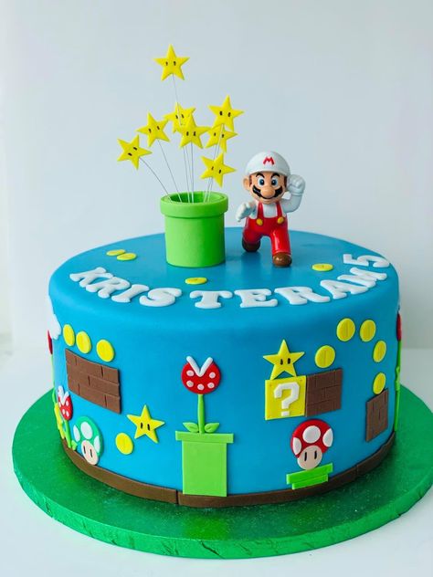 Supermario Cakes, Mario Cake Ideas, Super Mario Birthday Cake, Luigi Cake, Super Mario Brothers Birthday, Mario Bros Cake, Mario Birthday Cake, Mario Y Luigi, Super Mario Cake