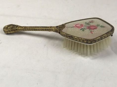 10 Most Valuable Antique Hair Brush Worth Money 1800s Hair, Wooden Hair Brush, Ebony Hair, Hair Brush Set, Art Nouveau Silver, Baby Room Inspiration, French Home Decor, Hair Setting, Everyday Objects