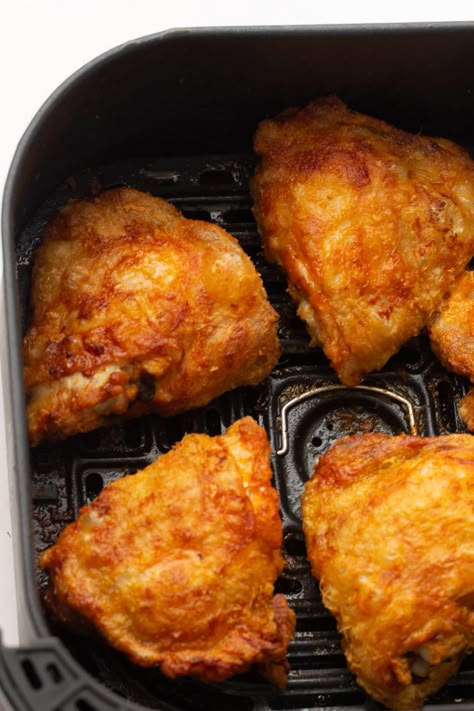 Homemade Fried Chicken, Air Fryer Fried Chicken, Air Fryer Chicken Thighs, Facebook Recipes, Cooking Frozen Chicken, Fry Chicken, Baker Man, Air Fried Food, Air Fryer Oven Recipes