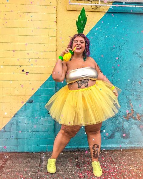 Confira 15 ideias de fantasias baratas e criativas para o carnaval    #carnaval2020 #ideiasfantasias #fantasiascriativascarnaval #fantasiasdecarnaval Empowering Outfits, Carnaval Outfit, Plus Size Art, Plus Size Fashion Tips, Plus Size Summer Outfits, Plus Size Summer Outfit, Plus Size Models, Plus Size Summer, Diy Costumes