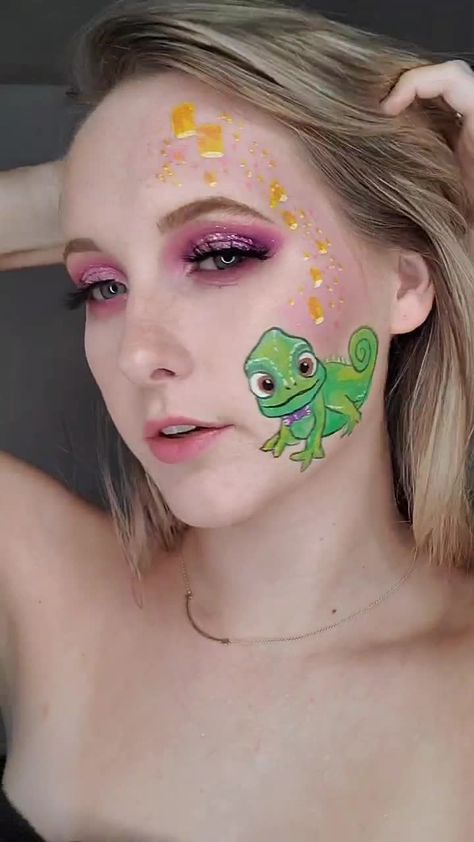 Tangled Face Paint, Disney Character Face Paint, Tangled Makeup Look, Rapunzel Face Paint, Face Painting Disney, Disney Face Paint, Tangled Makeup, Pascal Painting, Rapunzel Makeup