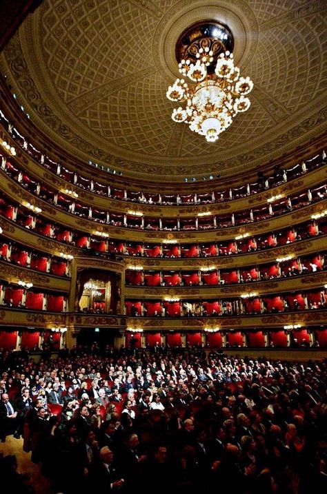 La Scala Milan Opera House, La Scala Theatre, La Scala Opera House, Opera Italy, Milan Shopping, Milan Travel Guide, Milan Travel, Italy Milan, A Night At The Opera