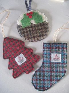 'tweedie' decs | Harris Tweed Xmas decorations approx 4/5 in… | Flickr Quilted Ornaments, Christmas Makes, Harris Tweed, Xmas Crafts, Xmas Decorations, Fabric Samples, Craft Fairs, Halloween Christmas, Christmas Stockings