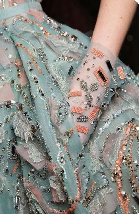 Fashion Details Inspiration, Ziad Nakad, Cl Fashion, Haute Couture Embroidery, Trendy Embroidery, Embroidery Fashion Detail, Ideas Embroidery, Fashion Embroidery, Couture Embroidery