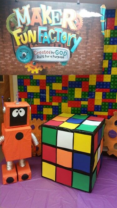 Maker Fun Factory VBS Stem Booth Ideas, Toy Factory, I Wonder Vbs Decorations, Power Lab Vbs Decorations, Robotics Classroom Decorations, Maker Fun Factory Vbs 2017 Decorations, Christmas Fayre Ideas, Fossils Activities, Science Lab Decorations