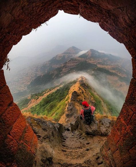 Harihar Fort Nashik, Harihar Fort, Line Photography, House Wall Design, Travel Infographic, Hiking Photography, Instagram Theme Feed, Hanuman Ji, Fantasy Places