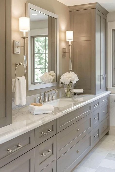 34 Stunning Neutral Bathroom Ideas - Hey, How to do it? Drømme Bad, Gray Bathroom Walls, Blue Bathrooms Designs, Neutral Bathroom, Bathroom Design Trends, Master Bath Remodel, Bathroom Remodel Designs, Bathroom Top, Bathroom Trends