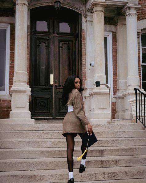 Mariya🦋✨ on Instagram: “Some might say they found a home away from home but I found a home within home. To my illustrious Fisk University thank you for giving this…” Hbcu Graduation Pictures, Hbcu Graduation, Fisk University, Hbcu Grad, Grad Photoshoot, Grad Pics, Graduation Pictures, Big Fish, From Home