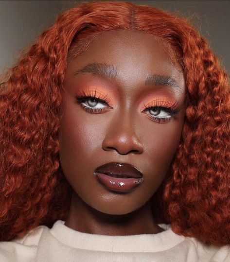 Gold Eyeliner Black Women, Fall Inspired Makeup Looks, Monochromatic Maximalism, Orange Makeup Looks Black Women, Orange Makeup Aesthetic, Velma Makeup, Pink And Yellow Makeup, Warm Makeup Looks, 555 Manifestation