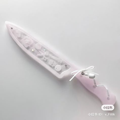 Pink Knives Aesthetic, Pink Knives, Coquette Knife, Kawaii Knife, Cute Knife, Cute Knifes, Hospitalcore Aesthetic, Knife Aesthetic, Creepy Cute Fashion