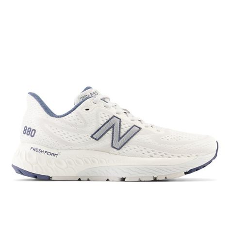 Running Sneakers Women, New Balance Fresh Foam, Hype Shoes, Running Fashion, New Balance Sneakers, Classic Wardrobe, New Balance Women, Sneakers Outfit, Flat Boots