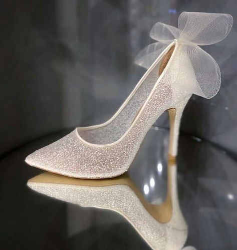 Kasut Pengantin, Bride Heels, Prom Goals, Fairy Shoes, Shoes Bride, Dr Shoes, Shoes Heels Classy, Wedding Shoes Bride, Bridal Wedding Shoes