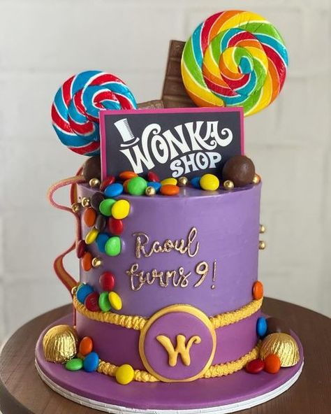 Wonka Cake Ideas, Willy Wonka Cake, Wonka Cake, Willie Wonka, Charlie Chocolate Factory, Wonka Chocolate Factory, Wonka Party, Cake Competition, Willy Wonka Party