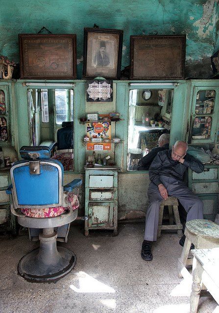 Barber Shop Pictures, Barber Shop Interior, Life In Egypt, Master Barber, Barbershop Design, Barber Shop Decor, Old Egypt, Online Logo Design, Barber Chair