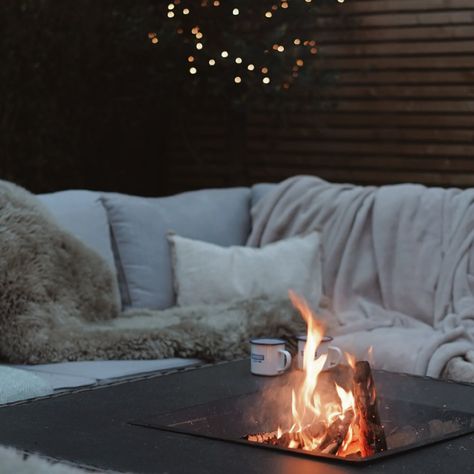 Nothing says bonfire night like cosy vibes and a cup of hot chocolate by the fire. Sitting comfortably on the Halo 1F, it’s the perfect spot to watch the fireworks light up the sky ✨ 📸 @finnerz.home #bonfirenight #fireworks #cosynights #homecomforts #outdoorliving Cosy Vibes, Cup Of Hot Chocolate, Bonfire Night, The Fire, Fireworks, The Sky, Hot Chocolate, Light Up, Outdoor Living