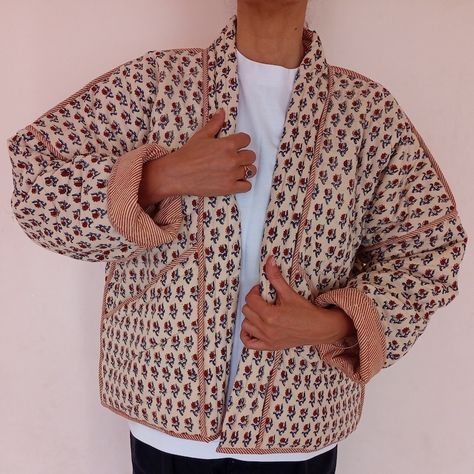 Block Print Jacket, Warm Jackets For Women, Quilted Kimono, Reversible Blocks, Kimono Floral, Indian Quilt, Pink City, Block Print Fabric, Cotton Kimono