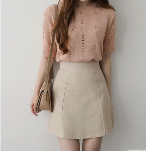 Kazak (kombin) Outfit Ideas Korean Skirts, Mode Ulzzang, Elegante Casual, Korean Girl Fashion, Korean Fashion Trends, Ulzzang Fashion, Fashion Korean, 가을 패션, Mode Inspiration