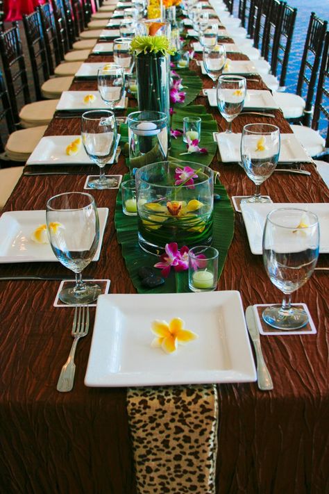 Thai Dinner Party, Dinner Party Decorations Table, Pink Party Tables, Thai Dinner, Thai Decor, Party Decorations Table, Asian Party, Home Stuff, Table D Hote