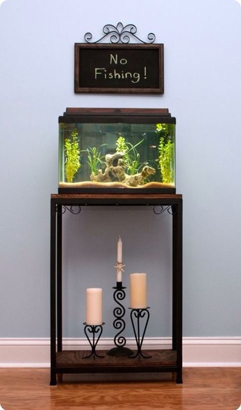 This little cute one would be a BEAUTIFUL set up Cali Cornered In My Kitchen Fish Tank Entryway, Fishtank Stands Ideas, Aquarium Ideas Living Rooms, Aquarium Design Ideas House, Simple Aquarium Ideas, Fish Tank Stand Ideas, Klein Aquarium, Short Bookcase, Fishing Sign