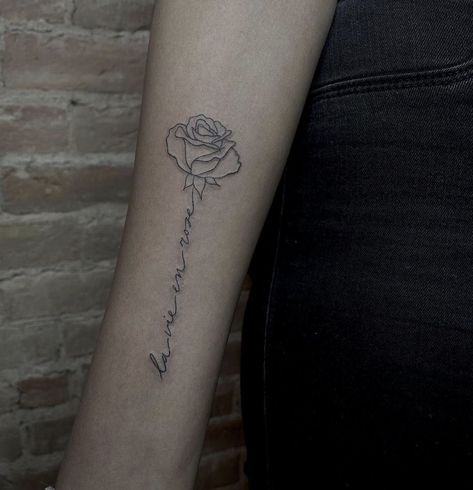 Vibey Tattoos, Rose Tattoo Stencil, Edith Piaf, Line Art Tattoos, New Tattoo, Art Tattoos, Tattoos Ideas, Piercing Tattoo, Tattoo Stencils