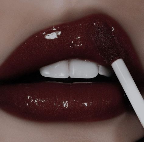 Deep Red Lipsticks, Lipstick Dark Red, Red Aesthetic Grunge, Braut Make-up, Dark Feminine Aesthetic, Dark Feminine, Red Lipstick, Red Aesthetic, Aesthetic Grunge