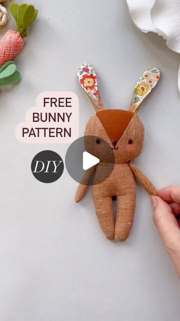 Diy Pocket Dolls Free Pattern, Pocket Dolls Pattern Free, Stuffed Rabbit Pattern, Felt Bunny Pattern Free, Bunny Stuffed Animal Pattern, Bunny Doll Pattern Free Sewing, Rabbit Free Pattern, Stuffed Bunny Pattern, Doll Patterns Free Sewing