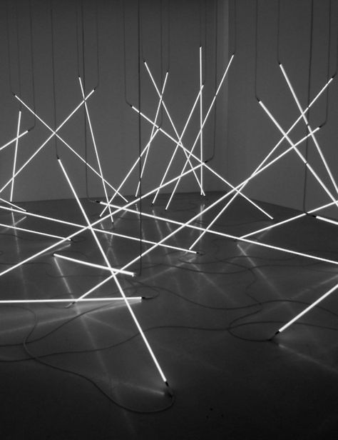 Francois Morellet. find your inspiration visiting www.i-mesh.eu  and click I LIKE on FACEBOOK: https://www.facebook.com/pages/I-MESH/633220033370693 Light Art Installation, All Of The Lights, Light And Space, Neon Art, Luminaire Design, Sculpture Installation, Light Installation, Neon Lights, Op Art