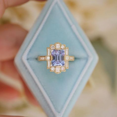 Berlinger Fine Jewelry on Instagram: "Raise your hand if you are as obsessed with cornflower blue sapphires as we are?! 🥹 This one of a kind deco halo with a blue/violet sapphire is what dreams are made of ✨ #sapphire #sapphirerings #artdeco #artdecojewelry #vintagejewelry #vintageinspired #altbride #engagementring #engagementinspo #jewelrylover #jewelryshop #uniquejewelry #uniquebridal #berlingerjewelry #uniqueweddingband #uniqueweddingring" Cornflower Blue Ring, Periwinkle Engagement Ring, Cornflower Blue Sapphire Ring, Art Deco Sapphire Engagement Ring, Violet Sapphire, Ring Aesthetic, Cornflower Blue Sapphire, Rings In Gold, Pretty Engagement Rings