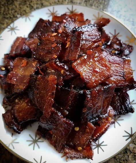 I know this is an unpopular opinion but I really don’t like bacon, I don’t hate it and will definitely enjoy a BLT every now and then but it’s just not a favorite food of mine. That being said, I do really enjoy this recipe, could be the bourbon, or the kick of the red pepper, whatever it is, I enjoy this and so does everyone else that tries it! Making this takes a little time and patience and don’t skimp on the red pepper it really balances perfect with the other ingredients to make… Bacon Brittle Recipe, Bacon Bourbon Meatballs, Easy Blueberry Bread, Bourbon Meatballs, Bacon Bites, Bourbon Bacon, Baked Teriyaki Chicken, Lollipop Recipe, Unique Appetizers