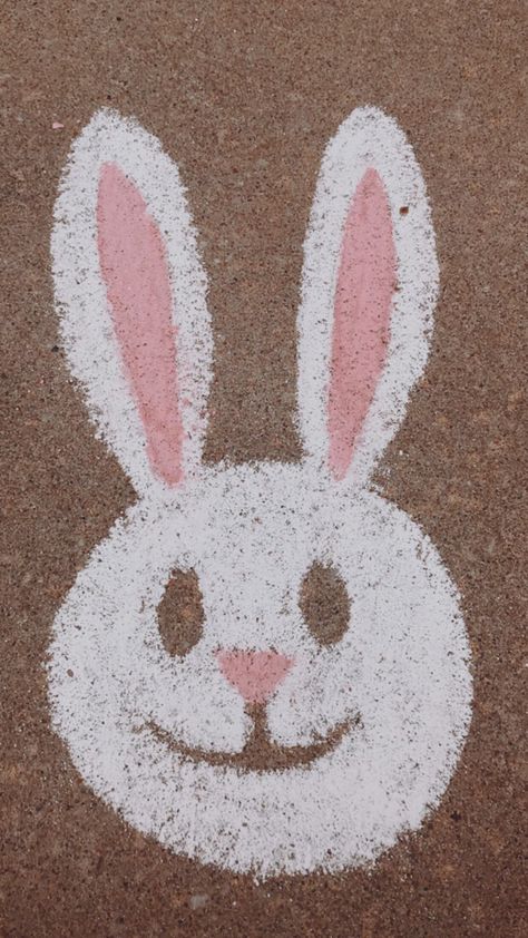 Easter Sidewalk Chalk Art Ideas, Easy Chalk Drawings Step By Step, Bunny Chalk Art, Easy Chalk Drawings Ideas, Sidewalk Chalk Art Ideas Easy, Easy Things To Draw With Chalk, Easter Chalk Art, Chalk Ideas Easy, Chalk Bunny