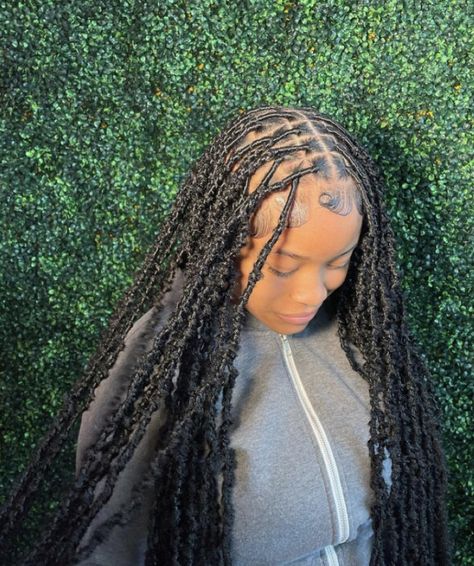 Bonita Locs, Long Soft Locs, Quick Braids, Soft Locs, Birthday Hairstyles, Faux Locs Hairstyles, Cute Braided Hairstyles, Hairstyle Inspo, Braids Hairstyles Pictures