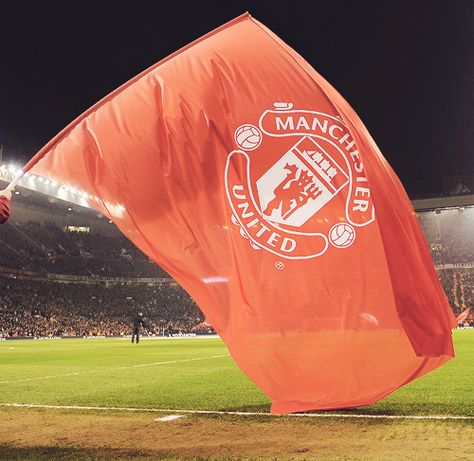 Manchester United Flag, Glory Glory Man United, I Love Soccer, Manchester United Team, 1st Love, Manchester United Football Club, Manchester United Football, The Beautiful Game, Man United