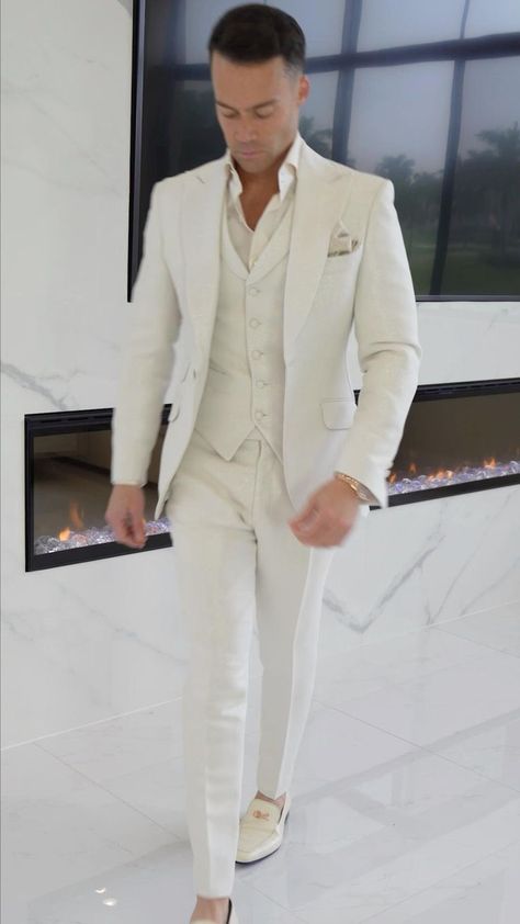 All White Suit For Men, White Tuxedo Men, White Wedding Suits For Men, White Prom Suit, White Tuxedo Wedding, Mens White Suit, Groom Tuxedo Wedding, White Wedding Suit, Ivory Suit