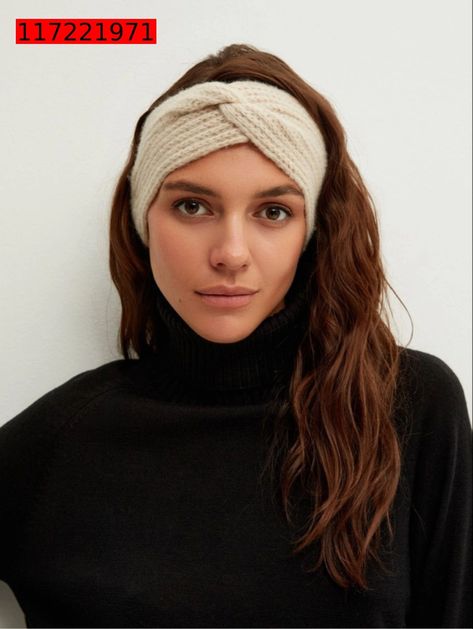 Head Band Knitted, Knit Headband Outfit, Winter Headband, Receipt Template, Knitted Headband, Winter Headbands, Ladies Turtleneck Sweaters, Crochet Tote, Winter Hairstyles