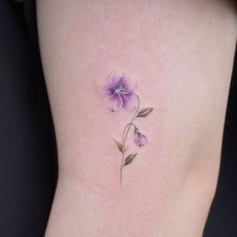 African Violet Tattoo, Violet Flower Tattoos, Violet Tattoo, Tiny Flower Tattoos, Traditional Tattoo Flowers, Flower Tattoo Meanings, Flower Tattoo Drawings, Skeleton Hand Tattoo, Birth Flower Tattoos