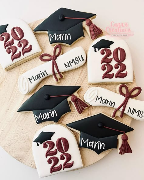 Graduation Cap Cookies, Phd Party, Grad Cookies, Super Cookies, Instagram Class, Royal Iced Cookies, Cookies Theme, Graduation Cupcakes, Graduation Cookies