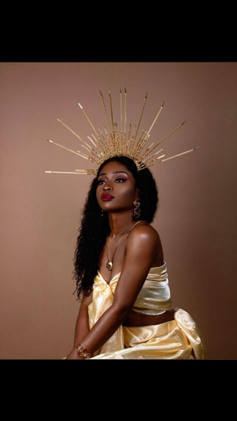 Greek Goddess Photoshoot, Greek Goddess Makeup, Black Aphrodite, The Gifted Series, Greek Goddess Hairstyles, Goddess Makeup, Crown Photos, Goddess Outfit, African Goddess