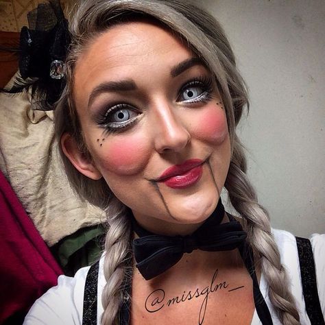 Ventriloquist Doll Makeup, Creepy Doll Halloween Costume, Scary Doll Makeup, Creepy Doll Costume, Creepy Doll Makeup, Doll Makeup Halloween, Creepy Doll Halloween, Ventriloquist Doll, Halloweenský Makeup