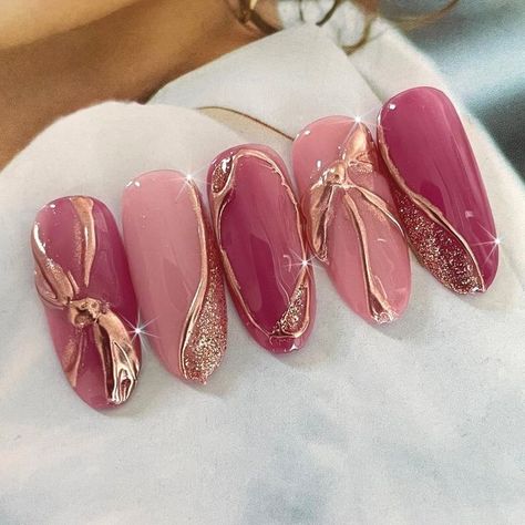 Nail Inspo Classy, Trendy Nails Ombre, Pink Nails Trendy, Desain Salon Kuku, Pink Gold Nails, Maroon Nail Designs, Bridal Nails Designs, Nails Ombre, Bridal Nail Art