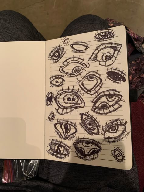 Eye Sketch Grunge, Many Eyes Drawing Creepy, Eye Grunge Drawing, Grunge Art Sketches Eye, Eye Drawing Y2k, Grunge Art Eyes, Page Of Eyes Drawing, Messy Eye Drawing, Drawing Ideas Aesthetic Grunge Easy