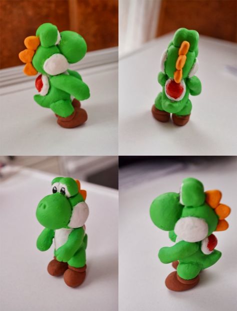 Fimo Yoshi Mario Clay, Playroom Christmas, Wii Characters, Cold Porcelain Tutorial, Mario Crafts, Mario Bros Cake, Chocolate Clay, Super Mario Cake, Mario Cake