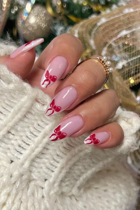 Christmas Nails 2023 Pink Ribbon Nails, Christmas Nail Inspo, Winter Nail Art Designs, Christmas Nail Art Ideas, Christmas Nails Diy, Red Christmas Nails, Spring Nail Designs, Christmas Nails Easy, Cute Christmas Nails