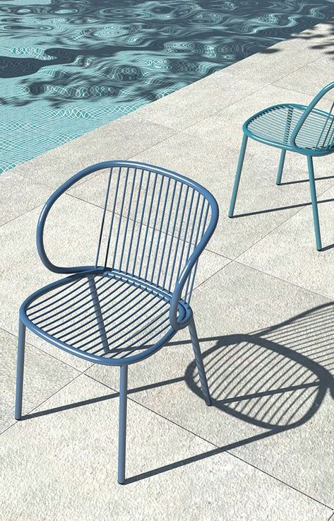 Iron Chairs, Acapulco Chair, Welded Furniture, Cafe Furniture, Contract Design, Iron Chair, Chair Outdoor, Outdoor Armchair, Steel Chair