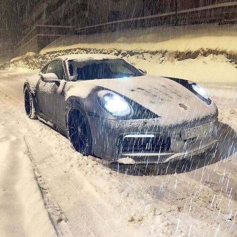 Snowy Carrera 4S ❄️ A Huge thanks to @99shard2 & @andr.garage for these awesome Pictures ! 📷 #porsche #carrera4s #porschecarrera #supercar #dreamcar Winter Porsche, Cars In Winter, Cars In Snow, Photoshoot Car, Rich Lifestyle Luxury, Porsche Car, Porsche 992, Car Photoshoot, Winter Car