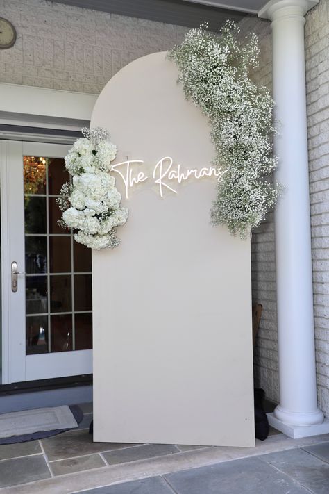 Engagement Party Backdrop, Backyard Engagement Parties, Bridal Shower Inspo, Wedding Entrance Decor, Bridal Shower Backdrop, Photo Backdrop Wedding, Dream Wedding Decorations, Wedding Planning Decor, Wedding Backdrop Design