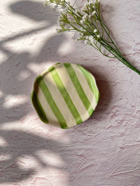 Ceramic Green stripe plate, 6.3x6.3 Inches (Set of 6) Contemporary Pottery, Green Plates, Handmade Plates, Ceramic Fish, Ceramics Pottery Art, Ceramics Ideas Pottery, Pottery Plates, Ceramic Table, Velvet Pillows