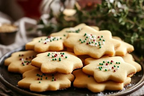 Introduction There’s something truly magical about baking cookies, especially when it comes to sugar cookies. ... Read more Bakery Style Sugar Cookie Recipe, Sugar Cookies Soft, Sweet Potato Cornbread, Cookie Stand, Perfect Sugar Cookies, Cookies Soft, Cookie Spread, Pineapple Upside Down Cake, Perfect Cookie