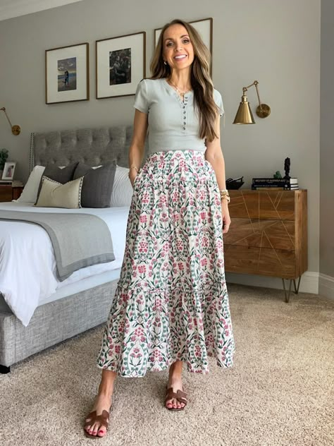 Summer Outfits Without Shorts - Merrick's Art Modest Hot Day Outfit, Mormon Summer Outfits, Modest Mom Outfits Summer, Modest Boho Summer Outfits, Cute Maxi Skirt Outfits, Cozy Feminine Outfits, Summer Conservative Outfits, Conservative Outfits For Women, Modest Hot Weather Outfits